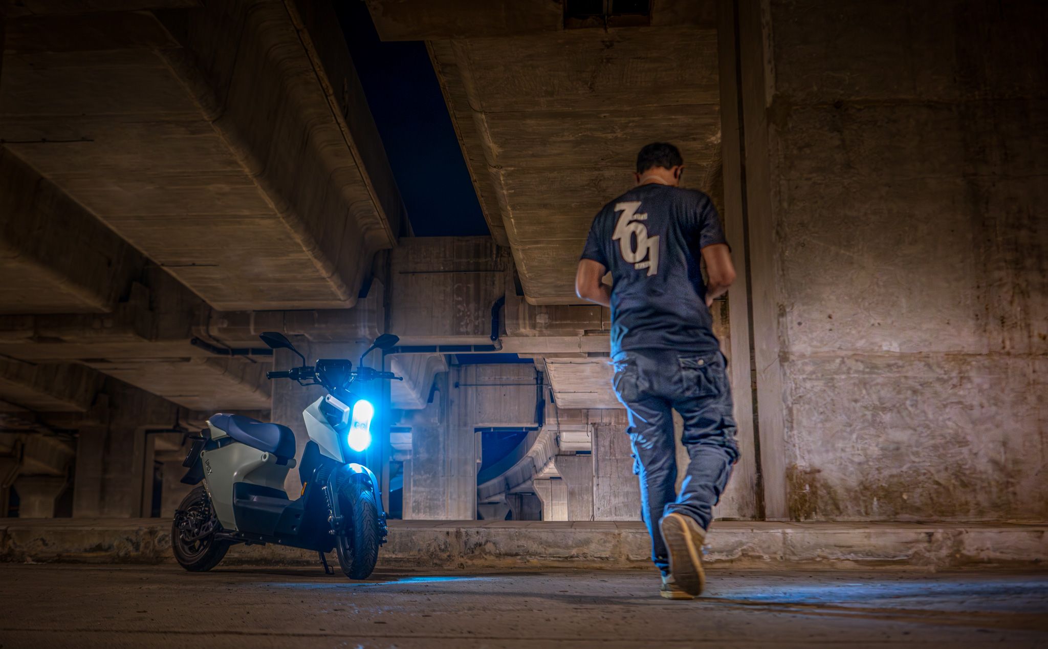 Edison Motors: Rider at night on an Iso