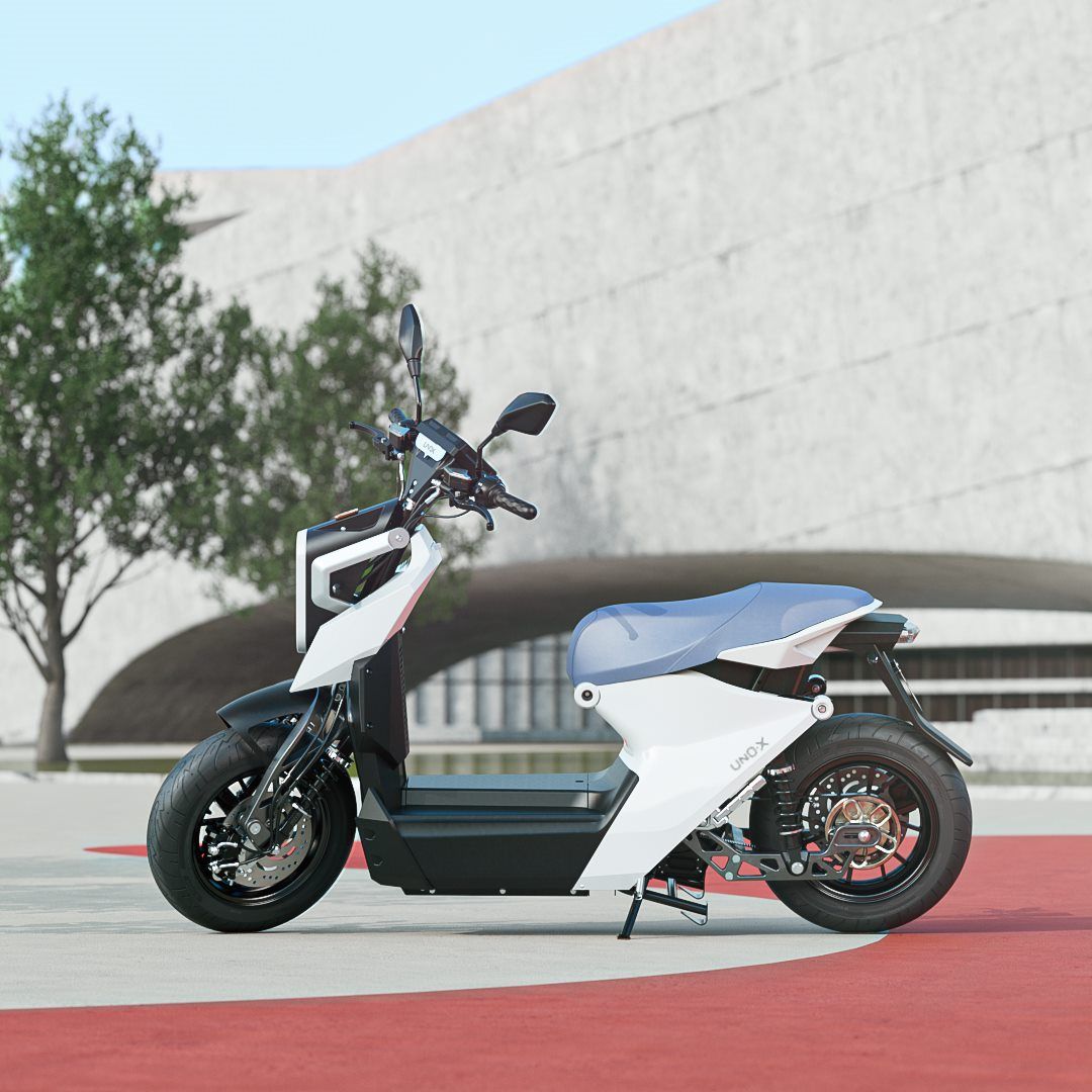 Edison Motors: Iso UNO-X, three-quarter view